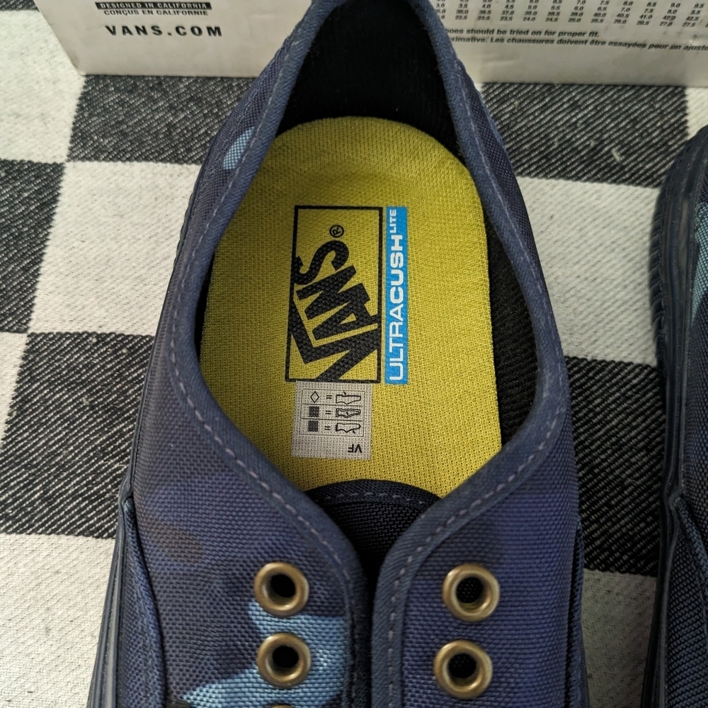 Vans Authentic HF Dress Blues Navy Camo Women 9.5 VNOA3MU1UL5108 Cap Toe NWT - Picture 7 of 10